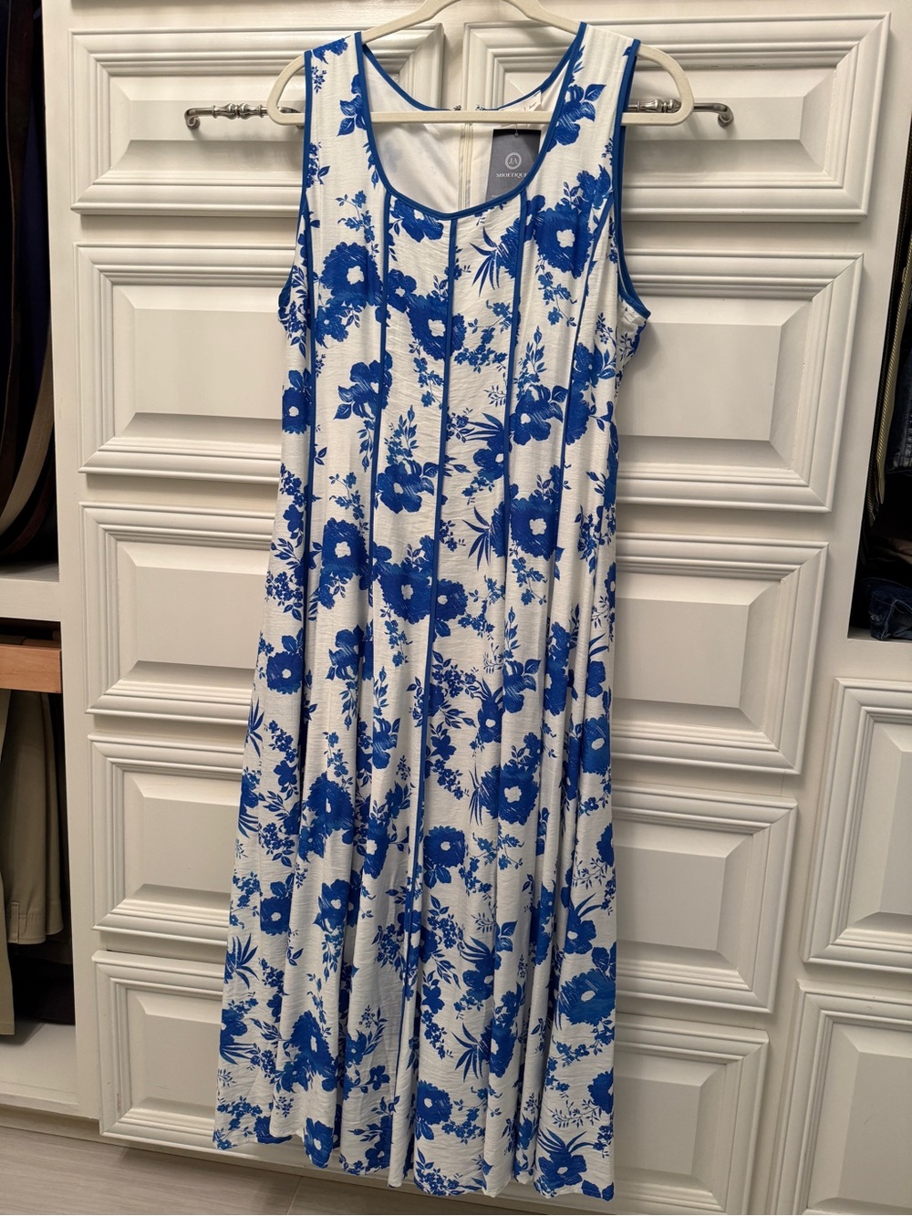 ENTRO -  Blue and White Floral Sleeveless maxi Dress